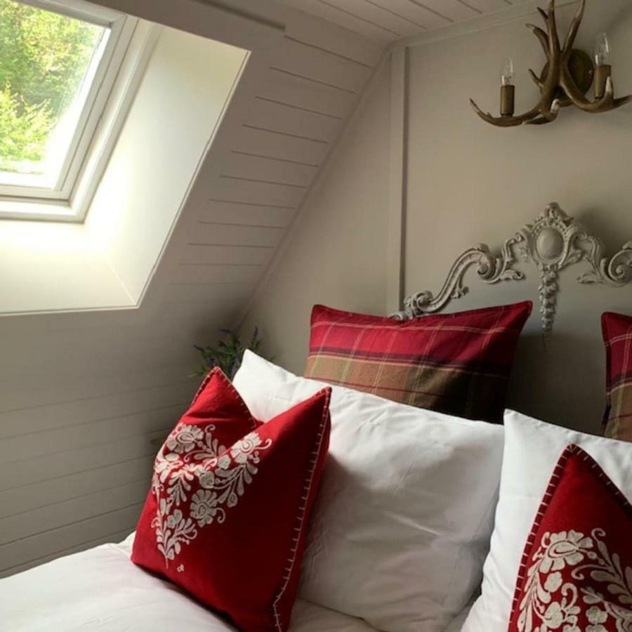 Glencroft A Fairytale Highland Cottage Aberfeldy Eksteriør billede