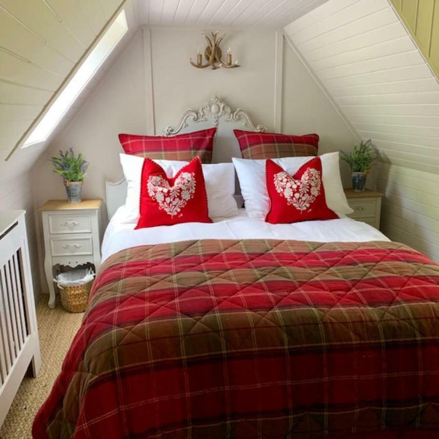 Glencroft A Fairytale Highland Cottage Aberfeldy Eksteriør billede